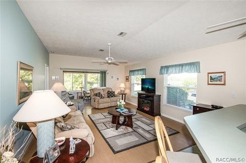 689 W Sunbird Path, Hernando, FL 34442 photo 4