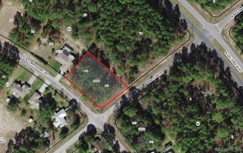 9187 N Commodore Dr, Citrus Springs, FL 34434