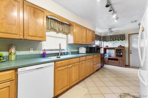 8827 SE 68th Dr, Okeechobee, FL 34974 photo 14