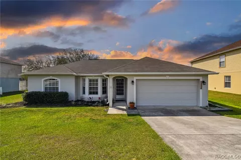 3332 N Burroughs Path, Beverly Hills, FL 34465