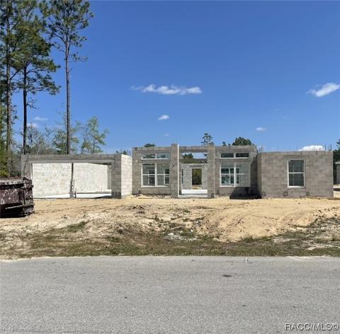 809 W Marguerita Dr, Citrus Springs, FL 34434