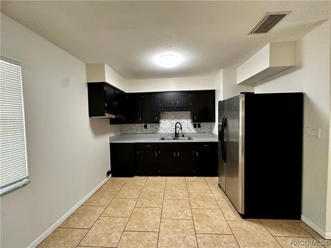 1096 NE 8th Ave, Crystal River, FL 34428