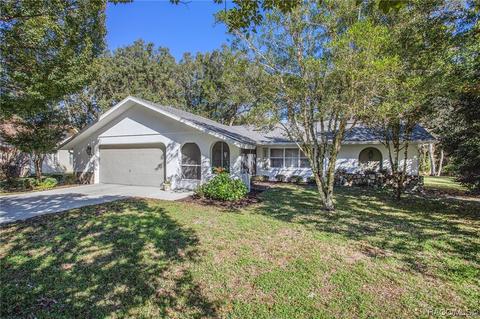 22 Boxelder Ct, Homosassa, FL 34446
