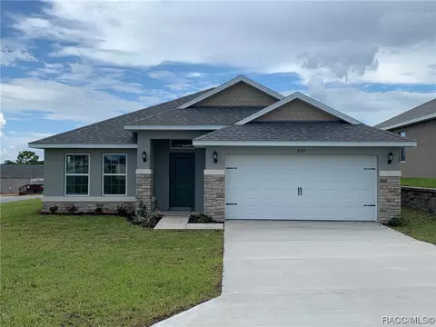 689 W Twisted Oaks Dr, Beverly Hills, FL 34465