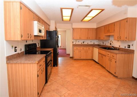 191 E Lancaster St, Lecanto, FL 34461 photo 4