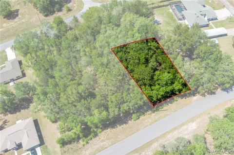 2483 W Magenta Dr, Citrus Springs, FL 34434