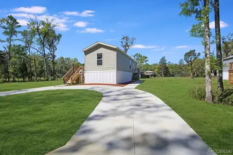 5202 S James Ter, Homosassa, FL 34448