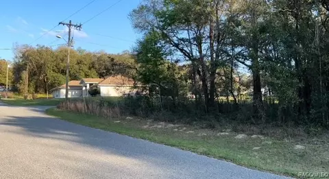 1964 E Celina St, Inverness, FL 34453