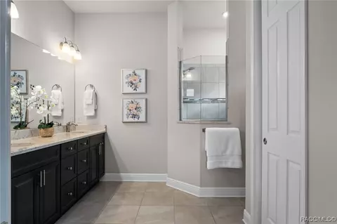 Bath - 1848 W Sundown Ln, Hernando, FL 34442 photo 1 of 8