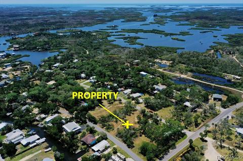 2155 S Gulfwater Pt, Crystal River, FL 34429
