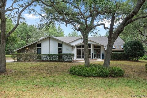 135 W Chase St, Hernando, FL 34442