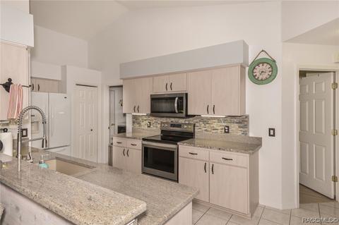 3629 E Cove Park Trl, Hernando, FL 34442 photo 9