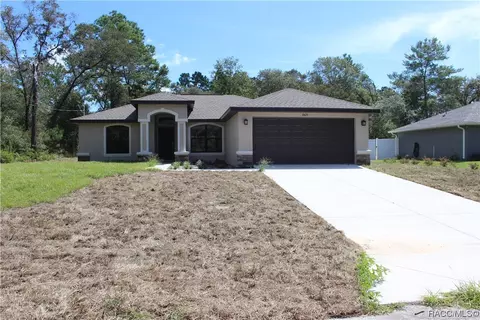 8429 N Empire Ave, Citrus Springs, FL 34434