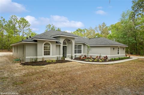 3700 W Cogwood Cir, Beverly Hills, FL 34465