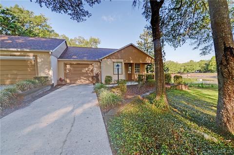 3742 N Lakeside Village Dr, Beverly Hills, FL 34465