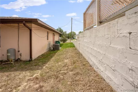 414 Wright St, Inverness, FL 34452 photo 8