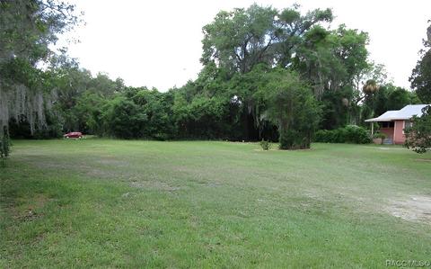 716 W Silver Springs Pl, Ocala, FL 34475 photo 2