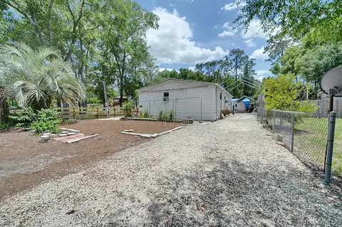 3760 W Ivy St, Dunnellon, FL 34433
