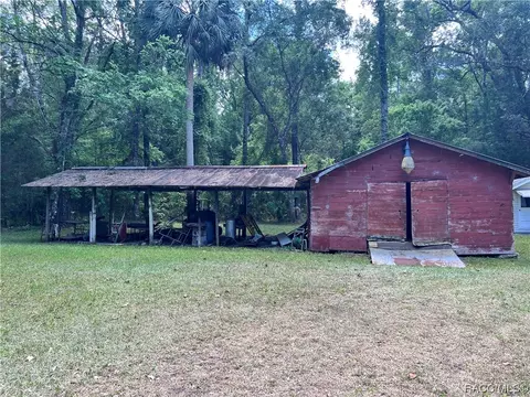 Exterior - 6351 SE 26th Ter, Inglis, FL 34449 photo 9 of 12