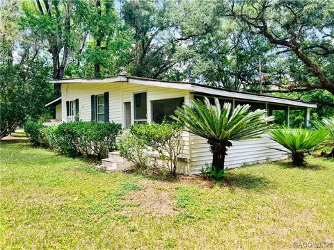 Exterior - 6351 SE 26th Ter, Inglis, FL 34449 photo 4 of 12