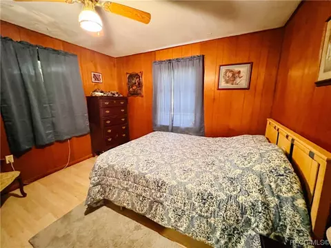 Bedroom - 6351 SE 26th Ter, Inglis, FL 34449 photo 2 of 5