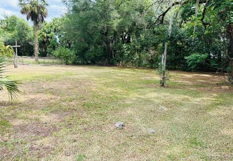 2641 N Calomonden Ter, Hernando, FL 34442 photo 2