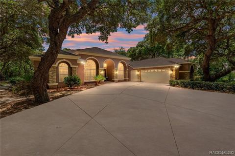 304 W Britain St, Hernando, FL 34442