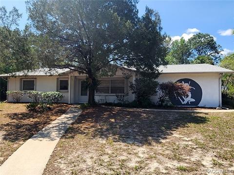 511 S Washington St, Beverly Hills, FL 34465