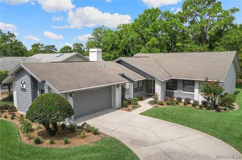 44 S Masters Dr, Homosassa, FL 34446