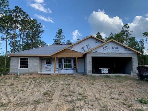 752 W Anderson Ln, Citrus Springs, FL 34434
