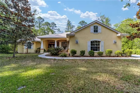 2641 W Live Oak St, Lecanto, FL 34461