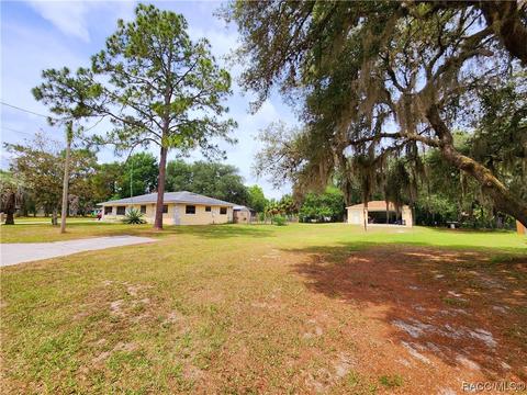320 N Michaelmas Ter, Crystal River, FL 34429