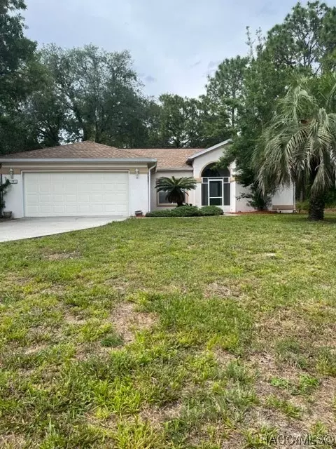 2 Shamrock Ct, Homosassa, FL 34446