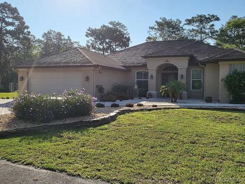 15 Mayflower Ct E, Homosassa, FL 34446