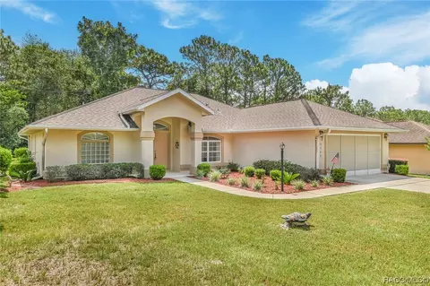 2760 N Brentwood Cir, Lecanto, FL 34461