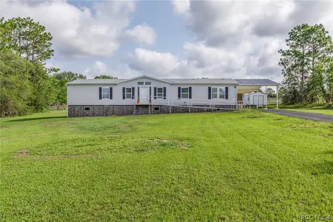 689 E La Salle St, Hernando, FL 34442 photo 2