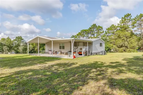 689 E La Salle St, Hernando, FL 34442 photo 4