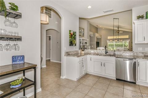 884 W Silver Meadow Loop, Hernando, FL 34442 photo 10