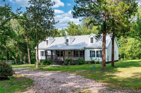 12317 S Hoyer Ter, Floral City, FL 34436