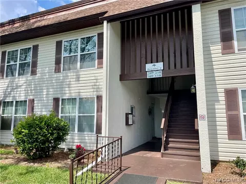 2400 Forest Dr #209, Inverness, FL 34453