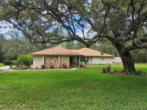 807 W Massachusetts St, Hernando, FL 34442