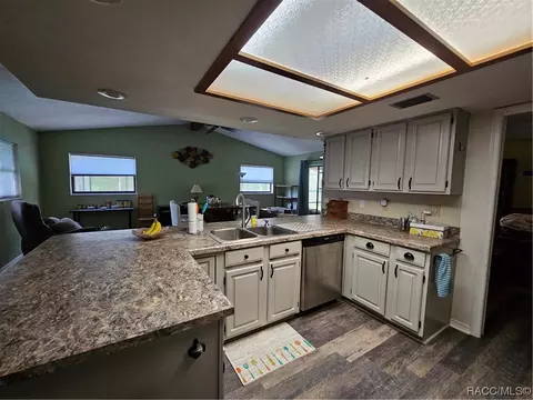 807 W Massachusetts St, Hernando, FL 34442 photo 15