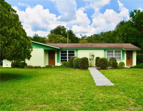 49284930 And 4936 17th St, Zephyrhills, FL 33542