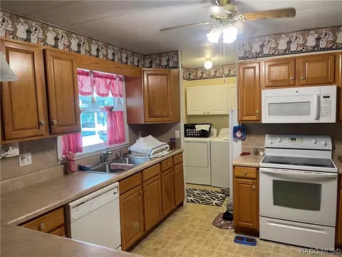 197 Vicki St, Inglis, FL 34449 photo 5