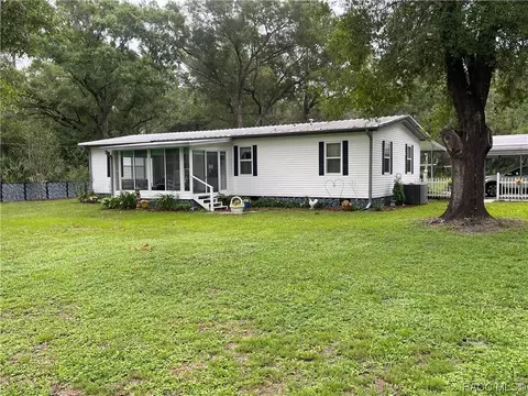 197 Vicki St, Inglis, FL 34449 photo 1