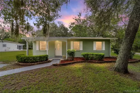 10061 N Glenmar Dr, Citrus Springs, FL 34434