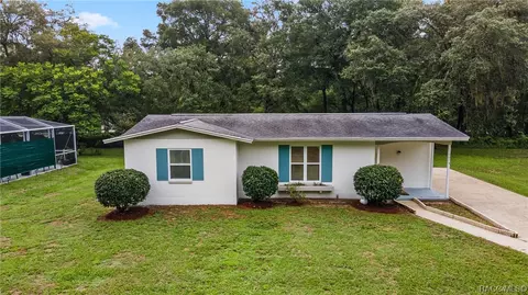 10075 N Glenmar Dr, Citrus Springs, FL 34434