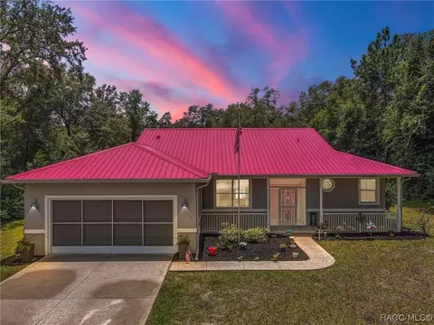 2976 E Queens Ct, Inverness, FL 34453