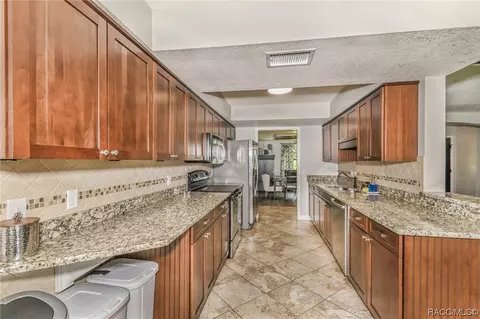 1324 W Tacoma St, Hernando, FL 34442 photo 3