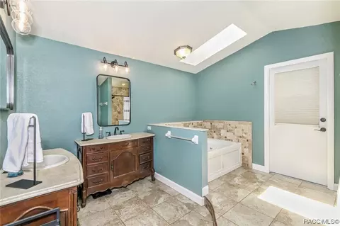1324 W Tacoma St, Hernando, FL 34442 photo 4